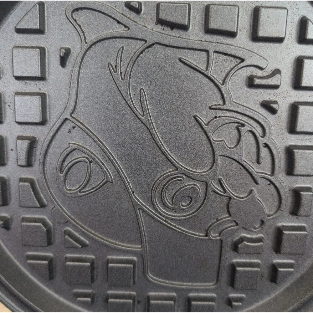 Buc-ees Waffle Maker Iron  Buccees Beaver Tested